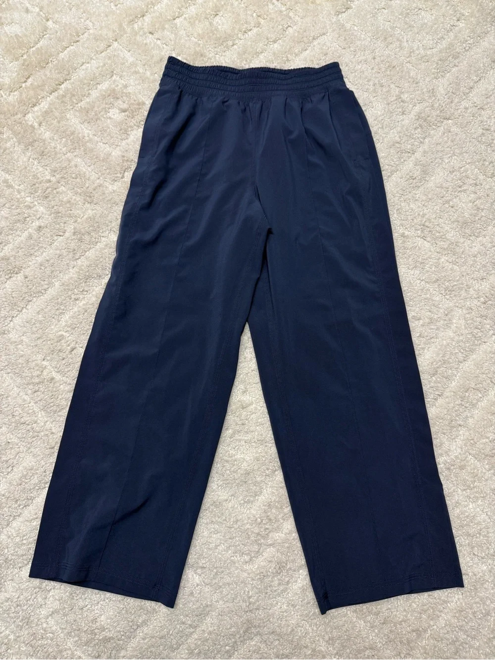 Lululemon Wanderer Crop Pants True Navy Size 4